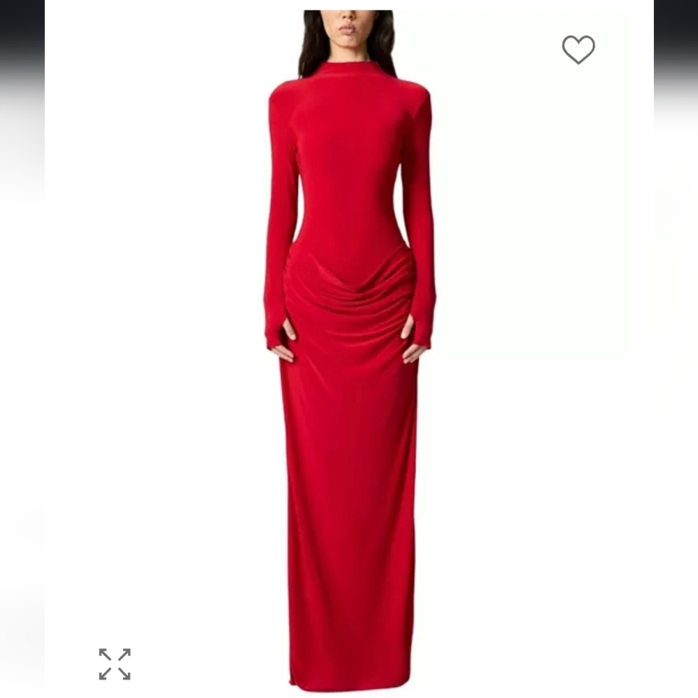 Chic Scarlet Long Sleeve Dress - Picture 3 of 9